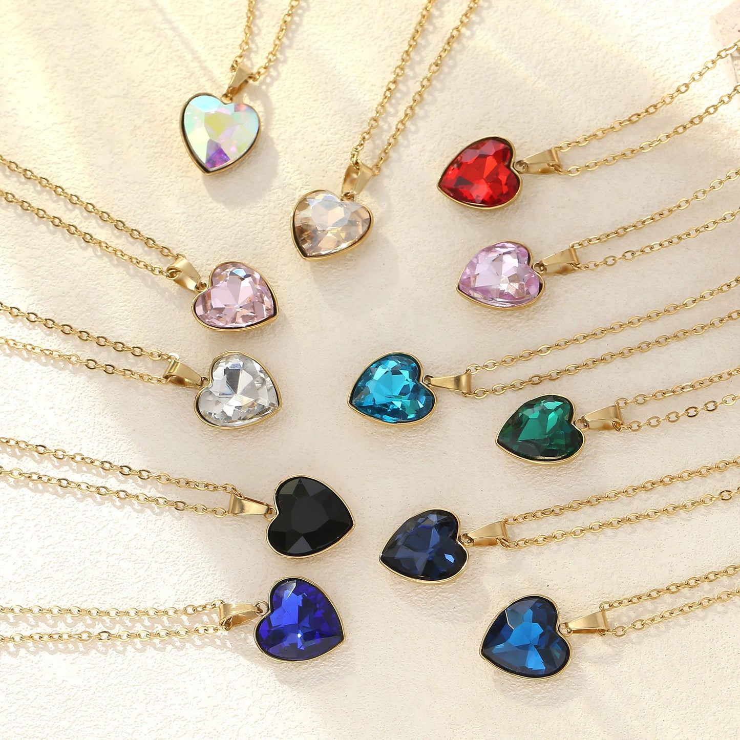 Elegant And Minimalist Womens Heart-shaped Necklace Trendy Design