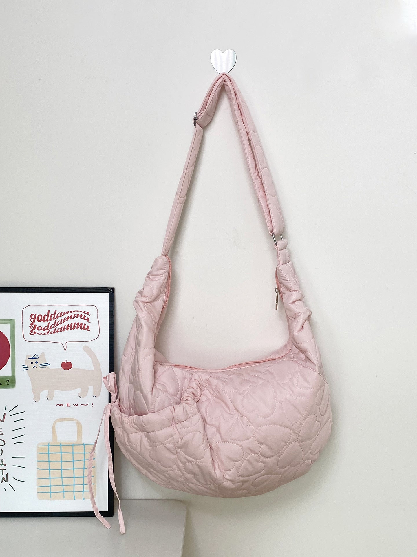 Korean-style Instagram-inspired Relaxed-fit Horn-shaped Tote Bag With A Large Capacity