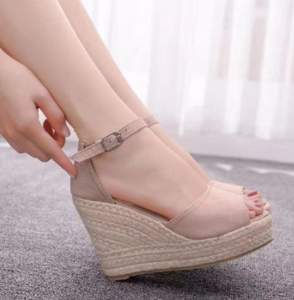 Women Sandals Straw Wedged Fish Mouth Waterproof Table One Word Buckle