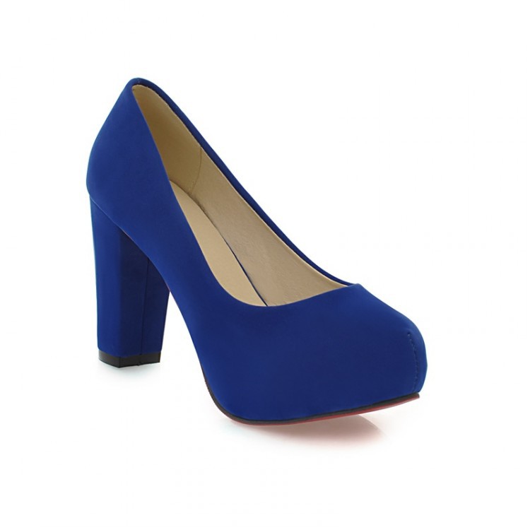 Women's shoes: sweet and versatile solid color
