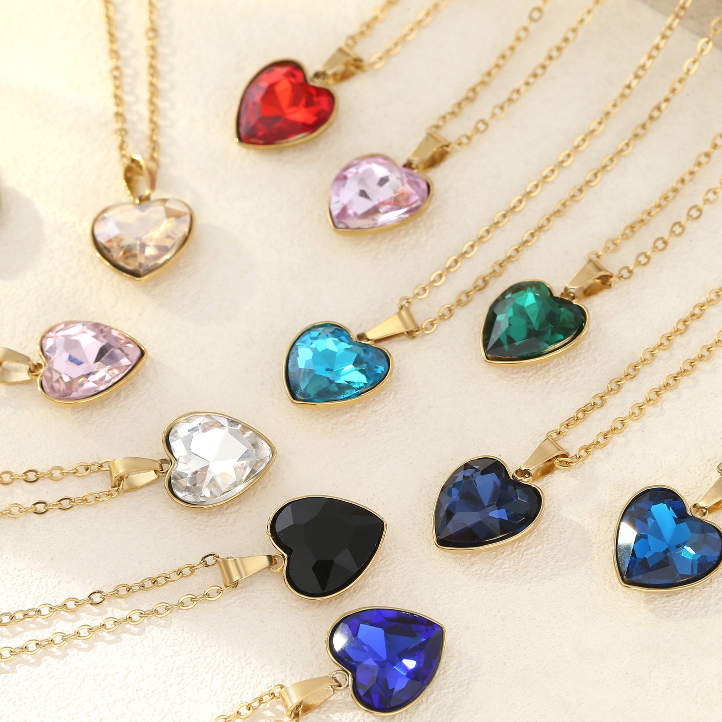 Elegant And Minimalist Womens Heart-shaped Necklace Trendy Design