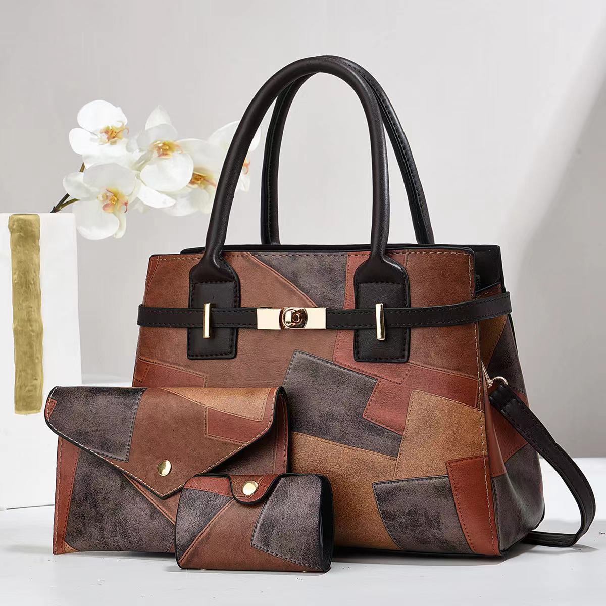 Large-capacity Womens Crossbody Shoulder Bag For Commuting And Hand-carrying