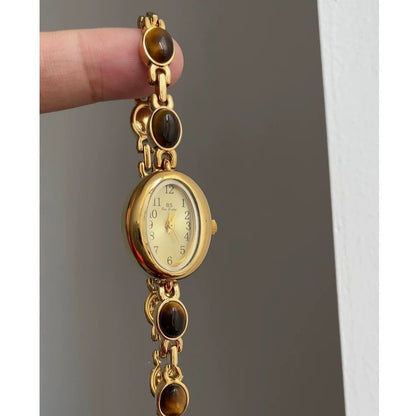 Creative Vintage-style Fashion Watch For Women