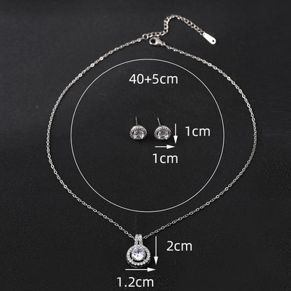 Two-piece Zircon Disc Necklace Set