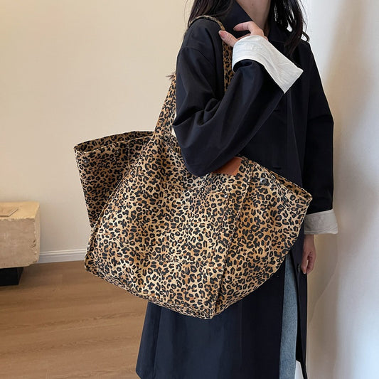 Womens Stylish High-Capacity One-Shoulder Canvas Bag