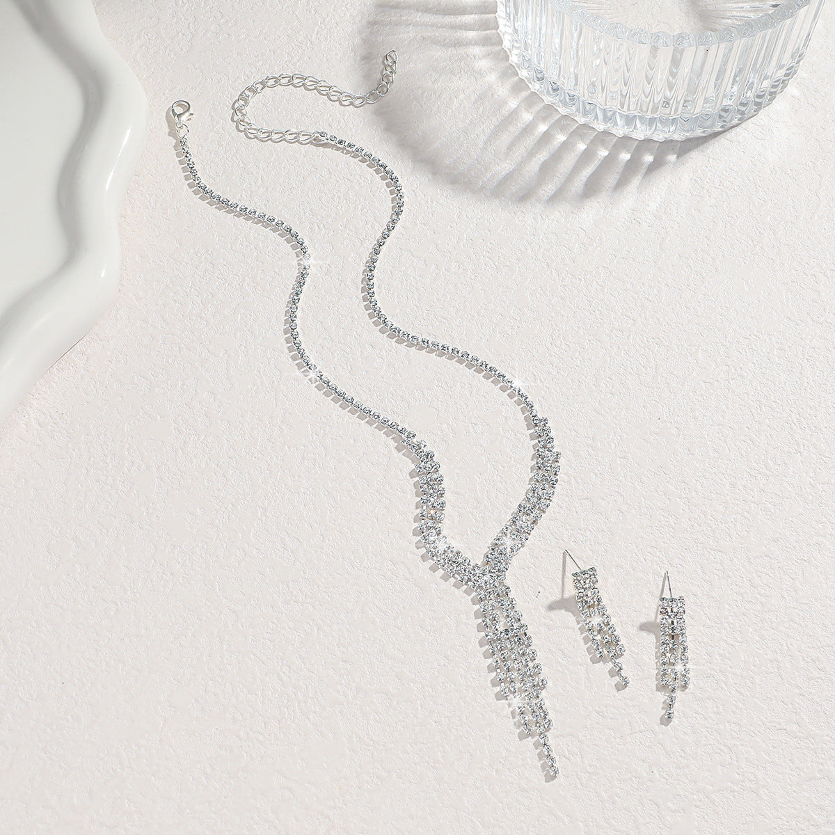 Graceful Personality Necklace And Earrings Suite