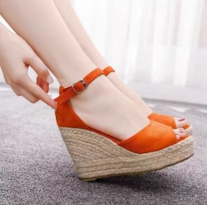Women Sandals Straw Wedged Fish Mouth Waterproof Table One Word Buckle