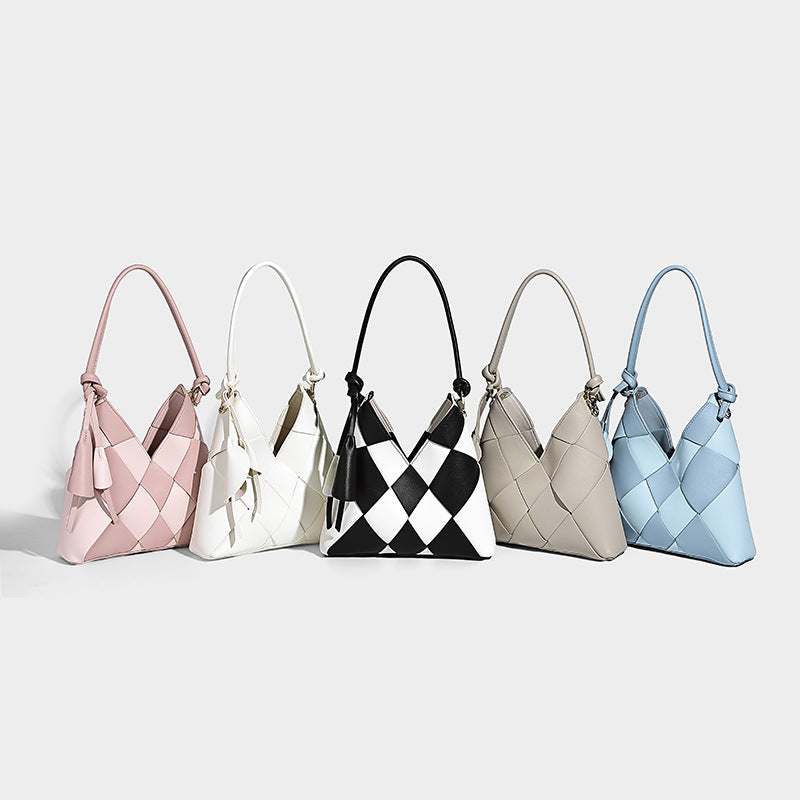 Niche Woven Patchwork Bag With A Large Capacity Perfect For Commuting Bucket-style Design