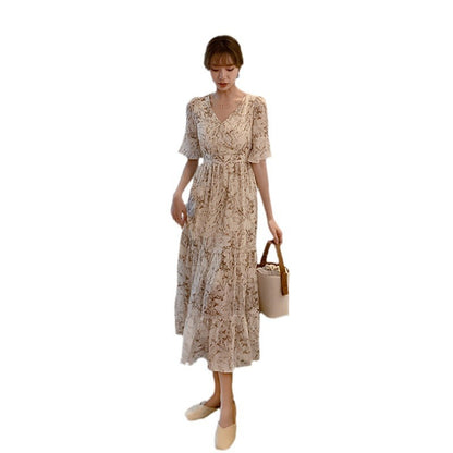 New Casual Slim-fit Flattering Bell Sleeve Festival Floral Dress Women